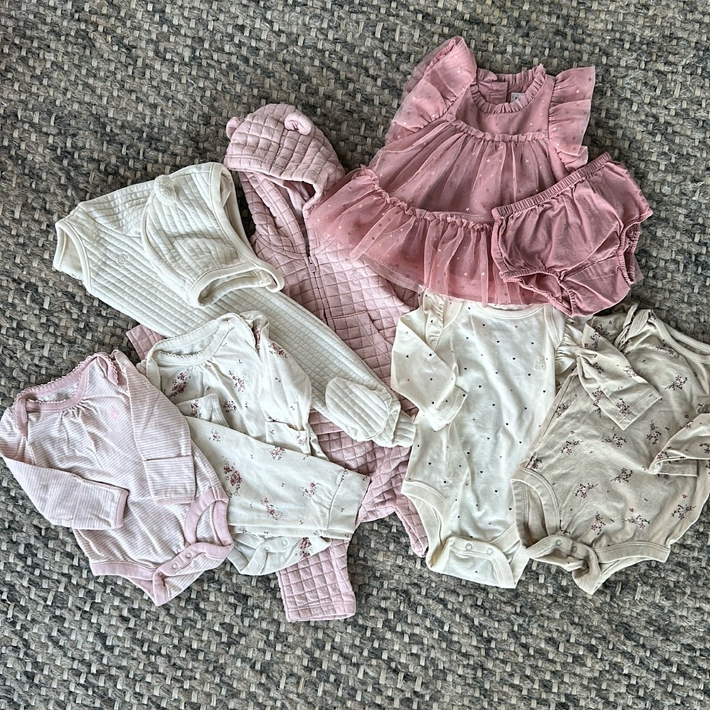 Gap Baby Girl Bundle 0-3, 3-6 month Bundle